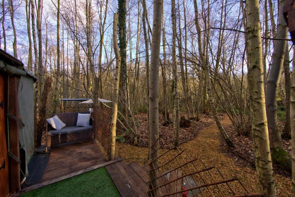 Cosy Woodland Romantic Retreat With Log Fires And Nature Sturry Exterior foto